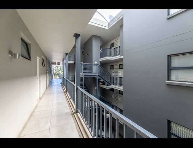 1 BEDROOM APARTMENT FOR SALE IN RIVONIA